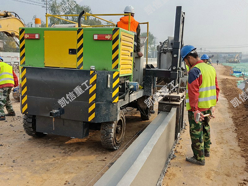 路肩（jiān）牆滑膜機