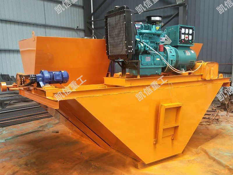 中型(xíng)排水渠(qú)一(yī)次成型機