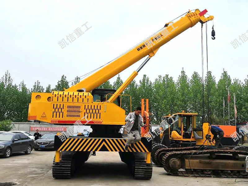 16吨履带（dài）吊