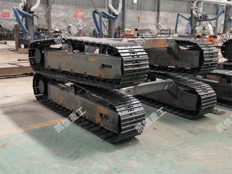 鋼製履帶底盤