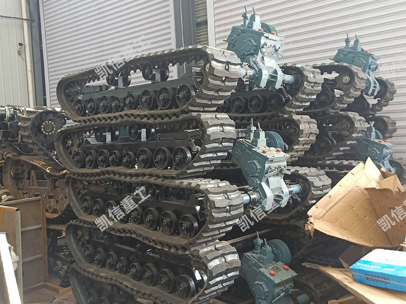 機械(xiè)傳動橡膠(jiāo)履帶底盤