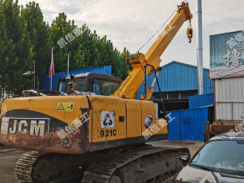 挖(wā)機改裝吊車