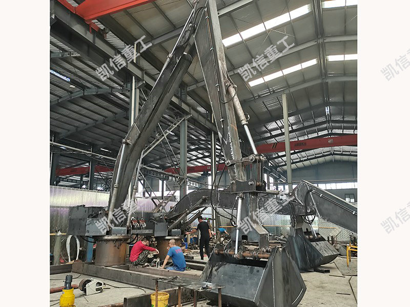 甘（gān）蔗渣抓料機