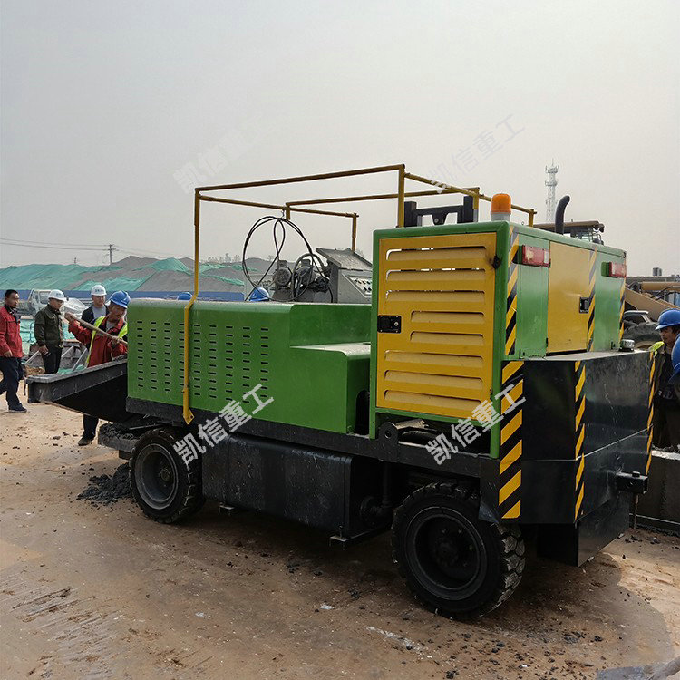 路(lù)肩牆滑膜機