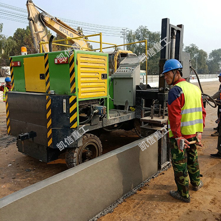 路肩牆滑膜(mó)機