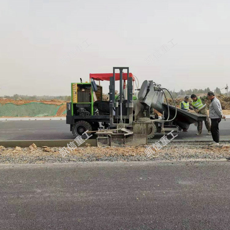 混凝土路緣石(shí)滑模機