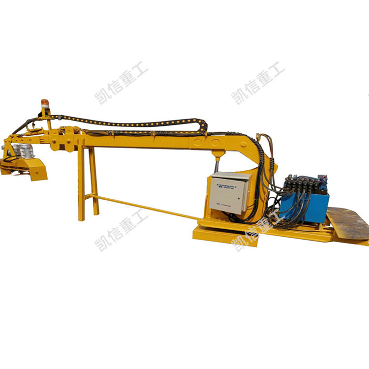 伸縮臂(bì)修剪機(jī)