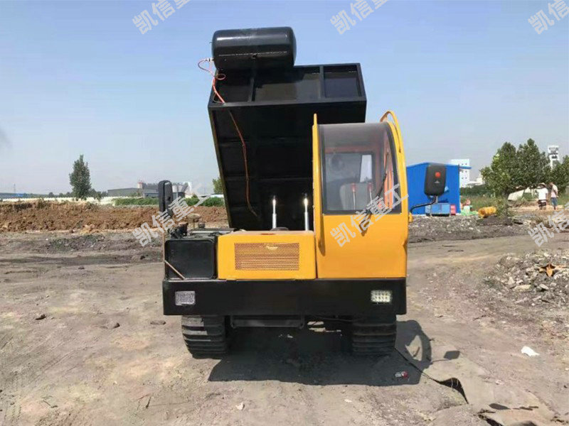 8噸（dūn）履帶運（yùn）輸（shū）車