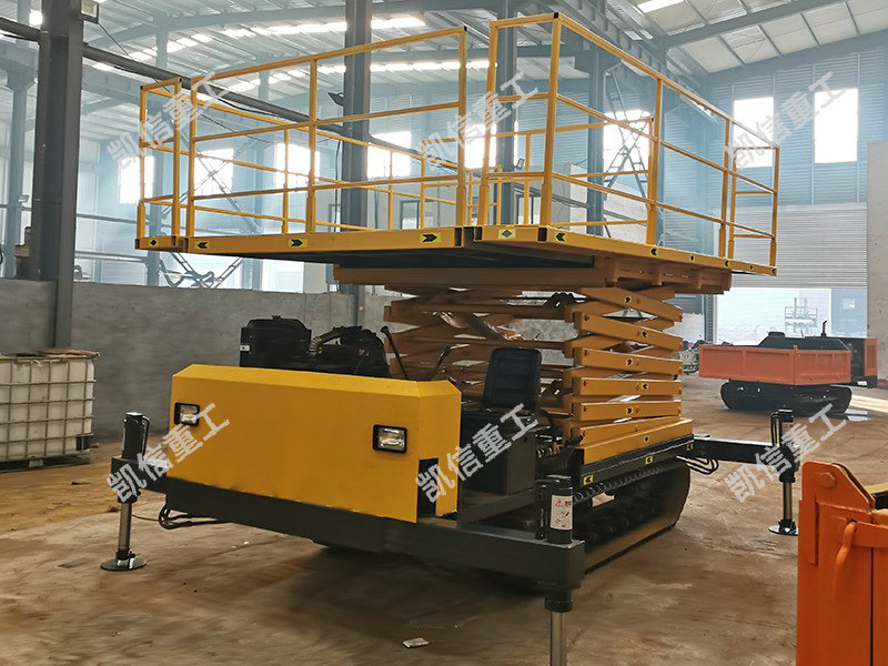 剪叉式（shì）履帶升降平台