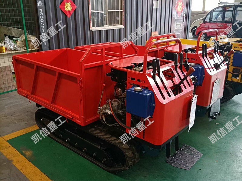 履帶（dài）爬山虎